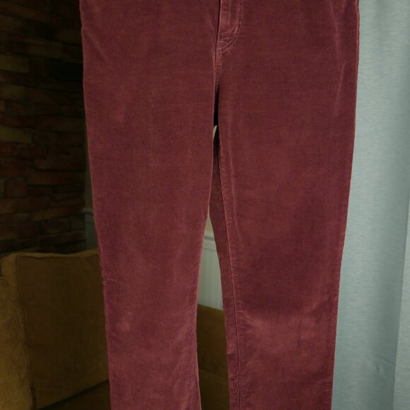 724 High Rise Straight Burgundy Cord	US 31 - Picture 4 of 6